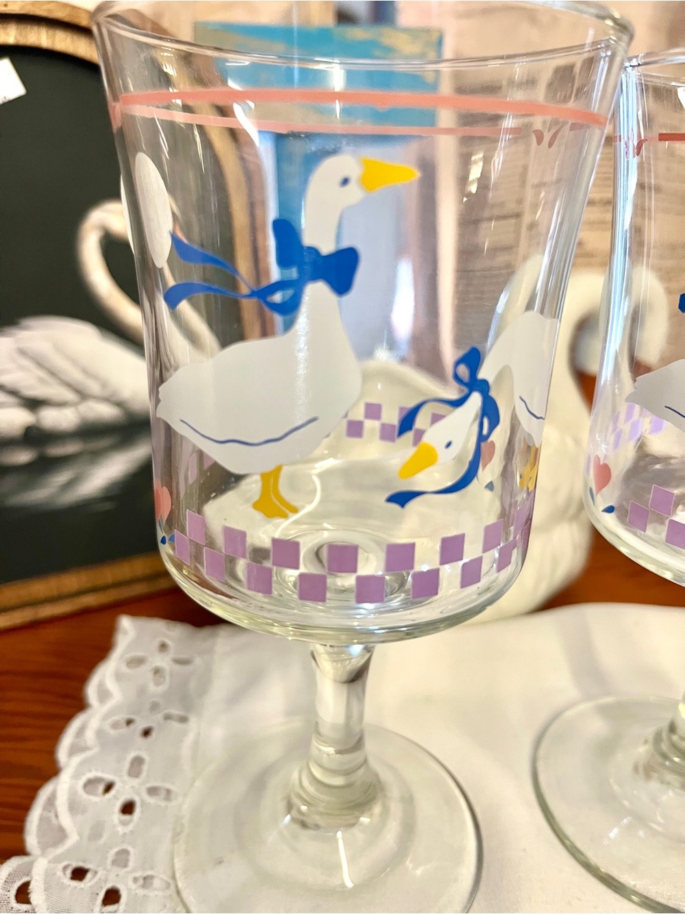 Set of 4 Decorative White Goose with blue bow Wine Glasses